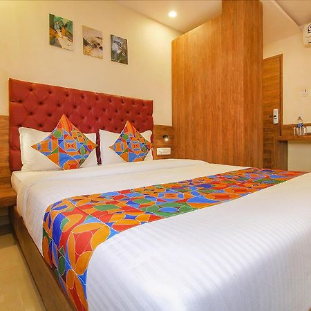 Fabhotel Peninsula - Nr Csmt Station Bombaj Zewnętrze zdjęcie