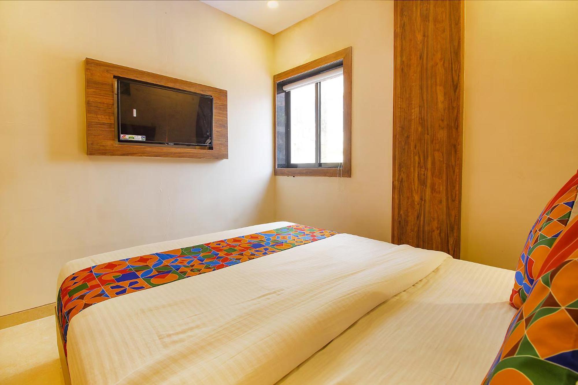 Fabhotel Peninsula - Nr Csmt Station Bombaj Zewnętrze zdjęcie